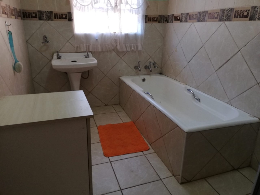  Bedroom Property for Sale in Stilfontein Ext 4 North West